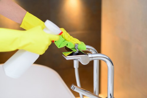 Deep cleaning equipment used for mattress cleaning in Shoreditch